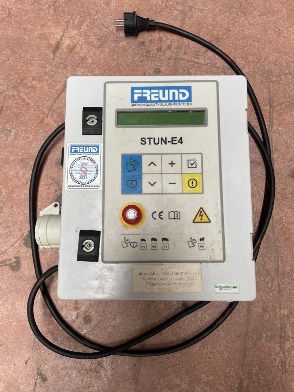 FREUND STUN-E4. VERDOVINGSKAST MET TANG